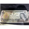 Image 2 : 12 Bank of Canada $1 Notes, 1954 Series, Mixed Serial Numbers