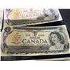 Image 7 : 13 Canada $1 Banknotes 1973 Queen Elizabeth II Consecutive Serial Numbers