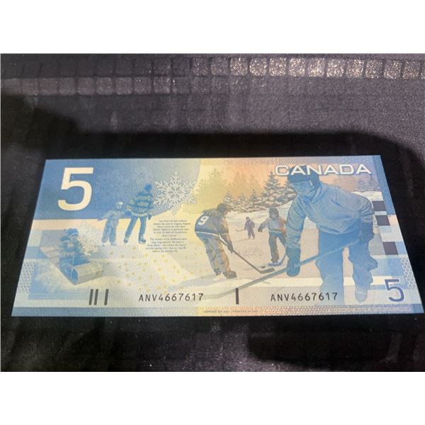 Canada $5 Polymer Banknote ANV4667617