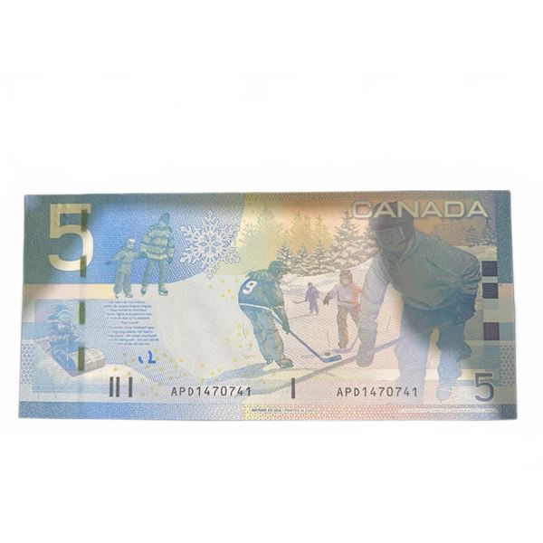 2002 Canada $5 Polymer Banknote - Hockey Design, Serial APD1470741