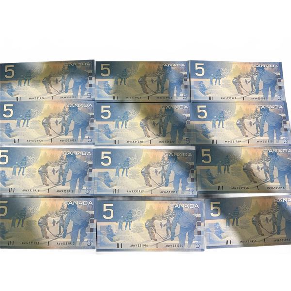 14 Consecutive Serial 2002 Canada $5 Banknotes ANV4531913-ANV4531926
