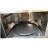 Image 5 : Galanz ToastWave 4-in-1 Microwave Oven Air Fryer