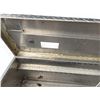Image 6 : LUND Challenger Aluminum Truck Tool Box