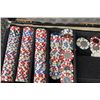 Image 6 : Two Poker Chip Sets with Dice and Dealer Buttons in Aluminum Cases