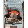 Image 2 : Black & Decker Router With Hard Case And Wrench