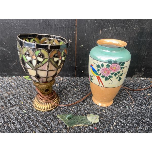 Tabletop Lot: Stained Glass Lamp, Ceramic Vase, Jade Bear Figurine