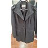 Image 5 : Ladies Coats A