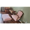 Image 3 : Vintage Chair, Stool A