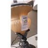 Image 5 : Lamp A