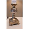 Image 2 : Lamp A