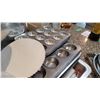 Image 6 : Bakeware A