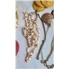 Image 13 : Vintage Shell Decor & Jewelry S1 A
