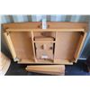 Image 4 : Dinging Room Table S3 C