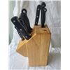 Image 7 : Henckels Knives & Block S2 A