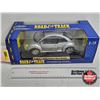 Image 1 : Diecast Model Car : Volkswagen New Beetle (Road & Track) (1:18 Scale)  (Box Measures : 4-1/2"H x 12-