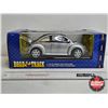 Image 6 : Diecast Model Car : Volkswagen New Beetle (Road & Track) (1:18 Scale)  (Box Measures : 4-1/2"H x 12-