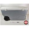 Image 8 : COLEMAN Extreme 2 Wheel Cooler  (Measures : 17"H x 29"W x 15"D)