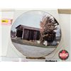 Image 3 : Collector Plates (25) Variety w/ Plate Hangers