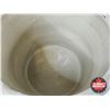 Image 8 : Medalta 2 Gallon Crock (Measures : 9"H x 9-1/2"Dia)