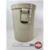 Image 5 : Medalta 8 Gallon Crock (Measures : 19-1/4"H x 14-1/2"Dia)