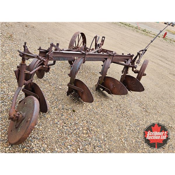 IHC Four Bottom Plow (Measures : 11Ft x 6Ft)