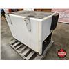 Image 4 : Orange Crush Ideal Cooler Model 500 A S/N#10571  (Note : Plugged in - Motor Turns)  (Measures : 37-1