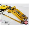 Image 2 : Retractable Trouble Light & 2 Ton Hydraulic Floor Jack