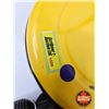 Image 7 : Retractable Trouble Light & 2 Ton Hydraulic Floor Jack
