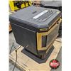 Image 3 : 2001 Warnock Hersey Wood Pellet Stove  (Measures : 30-1/2"H x 22"W x 24"D)