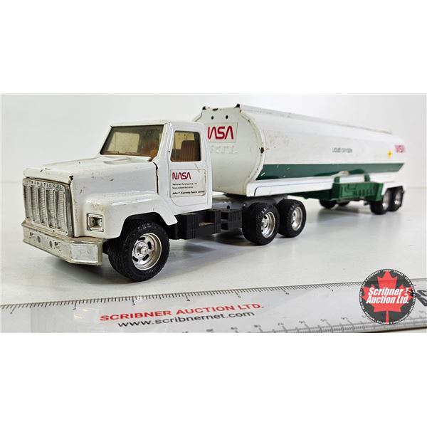 ERTL Pressed Steel Truck & Tanker Trailer "NASA"  (Note : Cracked Tire on Trailer & Smoke Stack Brok