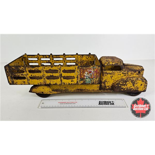 Vintage Marx Pressed Steel "Coca-Cola" Delivery/Stake Truck  (Measures : 6"H x 6"W x 20"D)