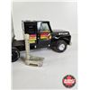 Image 10 : Nylint Pressed Steel Truck & Trailer "Overnight Express"  (Note : Needs TLC)  (Measures : 7-3/4"H x 