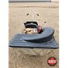 Image 5 : Snapper Riding Lawn Mower : 12hp c/w Bagger (Note : Not Running) (30"Cut)