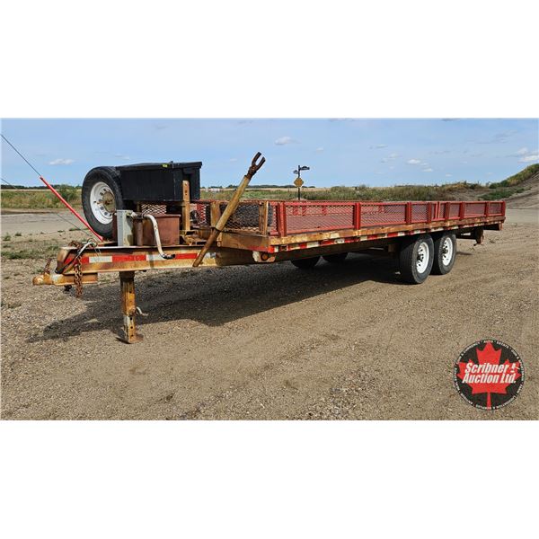 UTILITY TRAILER : 2004 Roadblazer Tandem Axle Flatdeck
