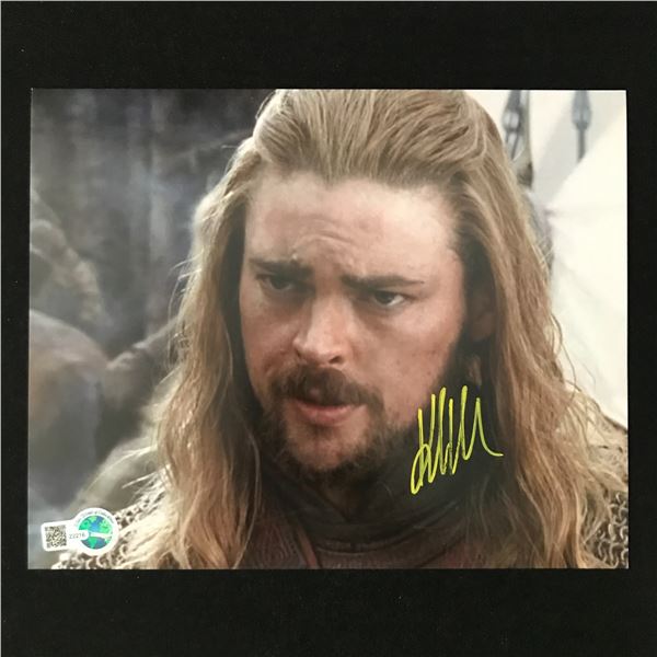 KARL URBAN SIGNED LORD OF THE RINGS 8X10 - WWOC COA