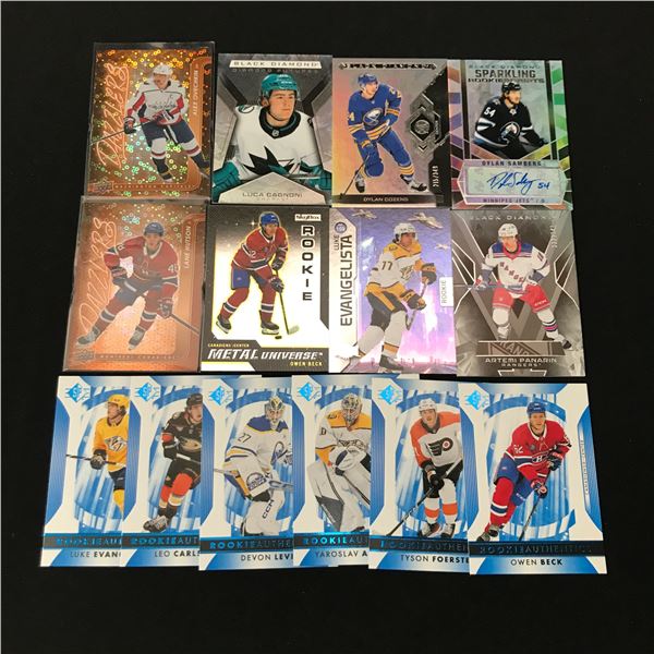 LOT OF 5 HOCKEY TRADING CARDS - INCLUDING ROOKIE AND SIGNED