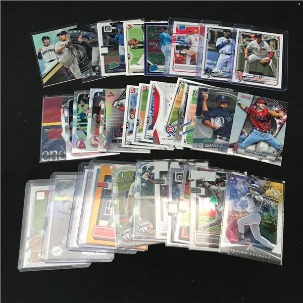 LARGE LOT OF BASEBALL TRADING CARDS - INCLUDING ROOKIES