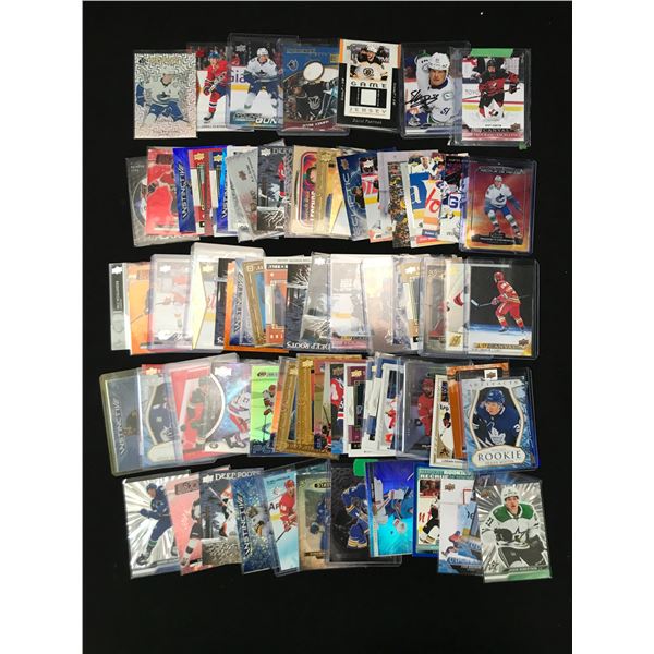 LARGE LOT OF LOOSE HOCKEY TRADING CARDS - INCLUDING SIGNED AND ROOKIES