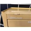 Image 4 : Armstrong Medical A-SMART Cart System with Accessories