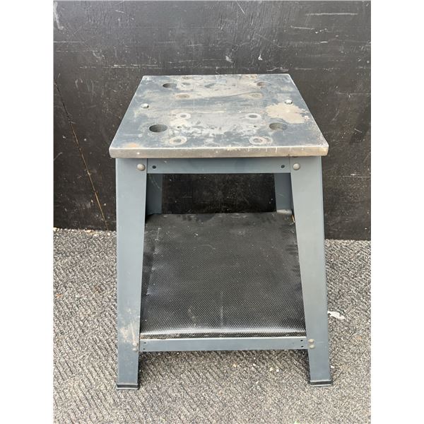Heavy Duty Metal Tool Stand With Lower Shelf