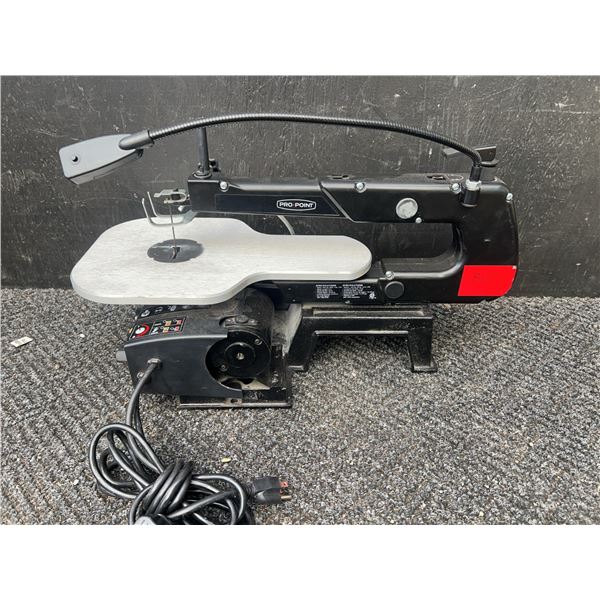 Pro Point Scroll Saw With Flexible Lamp and Foot Pedal