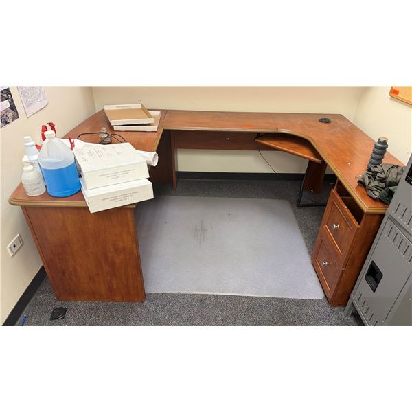 U-Shaped Wooden Desk w/ White Board & Cork Board, Misc Sizes (contents not included)
