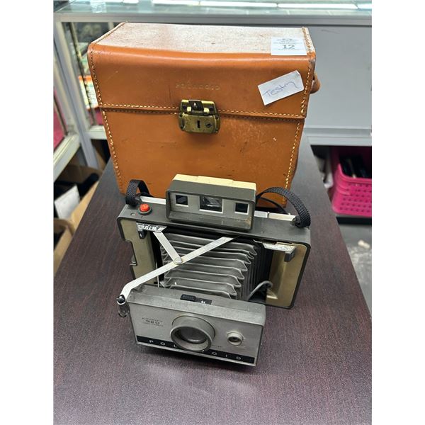 Vintage Polaroid Camera w/Case