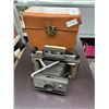 Image 1 : Vintage Polaroid Camera w/Case