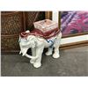 Image 3 : Concrete Elephant Décor - 2'