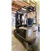 Image 5 : CROWN FC4515-40 ELECTRIC SIT DOWN COUNTERBALANCE FORKLIFT WITH 4,000LB CAPACITY, STANDARD FORKS,