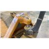 Image 4 : GENERAL FASTENERS 5500LB CAPACITY HEAVY DUTY PALLET JACK