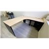 Image 4 : LIGHT WOOD/BLACK CONTEMPORARY 2 DRAWER L-SHAPED OFFICE DESK WITH BLACK MOBILE OFFICE CHAIR