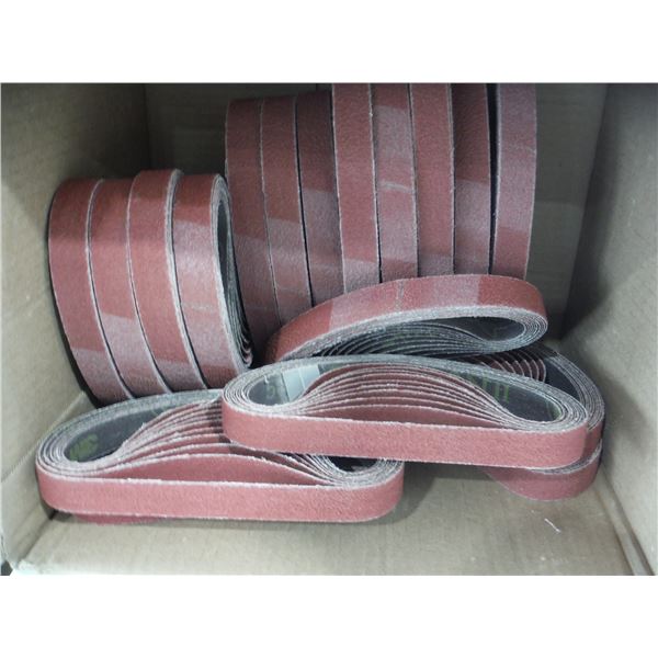 LOT DE 180 COURROIES DE PONÇAGE CUBITRON 784F 18"X3/4"