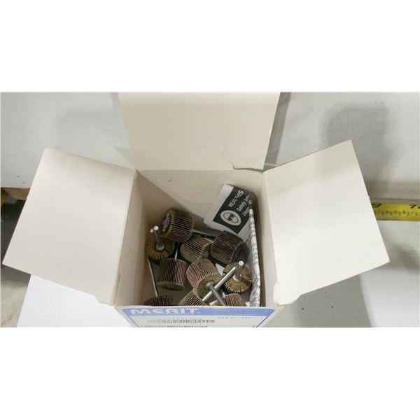 BOÎTE DE 10 ROUES À LAMELLES MICRO-MINI HAUTE PERFORMANCE MERIT #08834137585 OXYDE D'ALUMINIUM GRAIN
